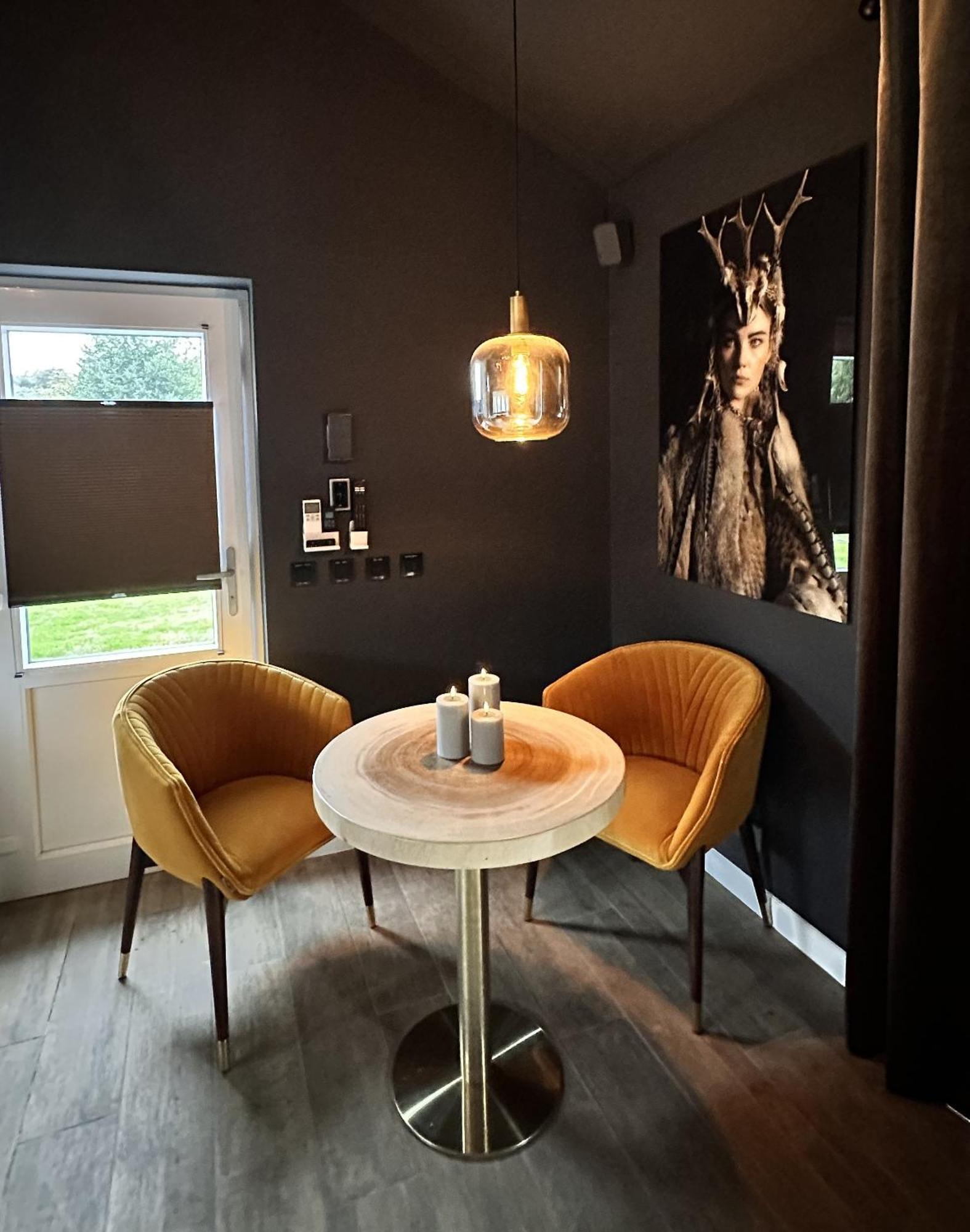 Wellness Tuin - Ultieme Partner Beleving - St Hubertus Suite Met Jacuzzi ,Openhaard, Prive Hottub En Prive Sauna In Jachthut Stijl Horst Zewnętrze zdjęcie