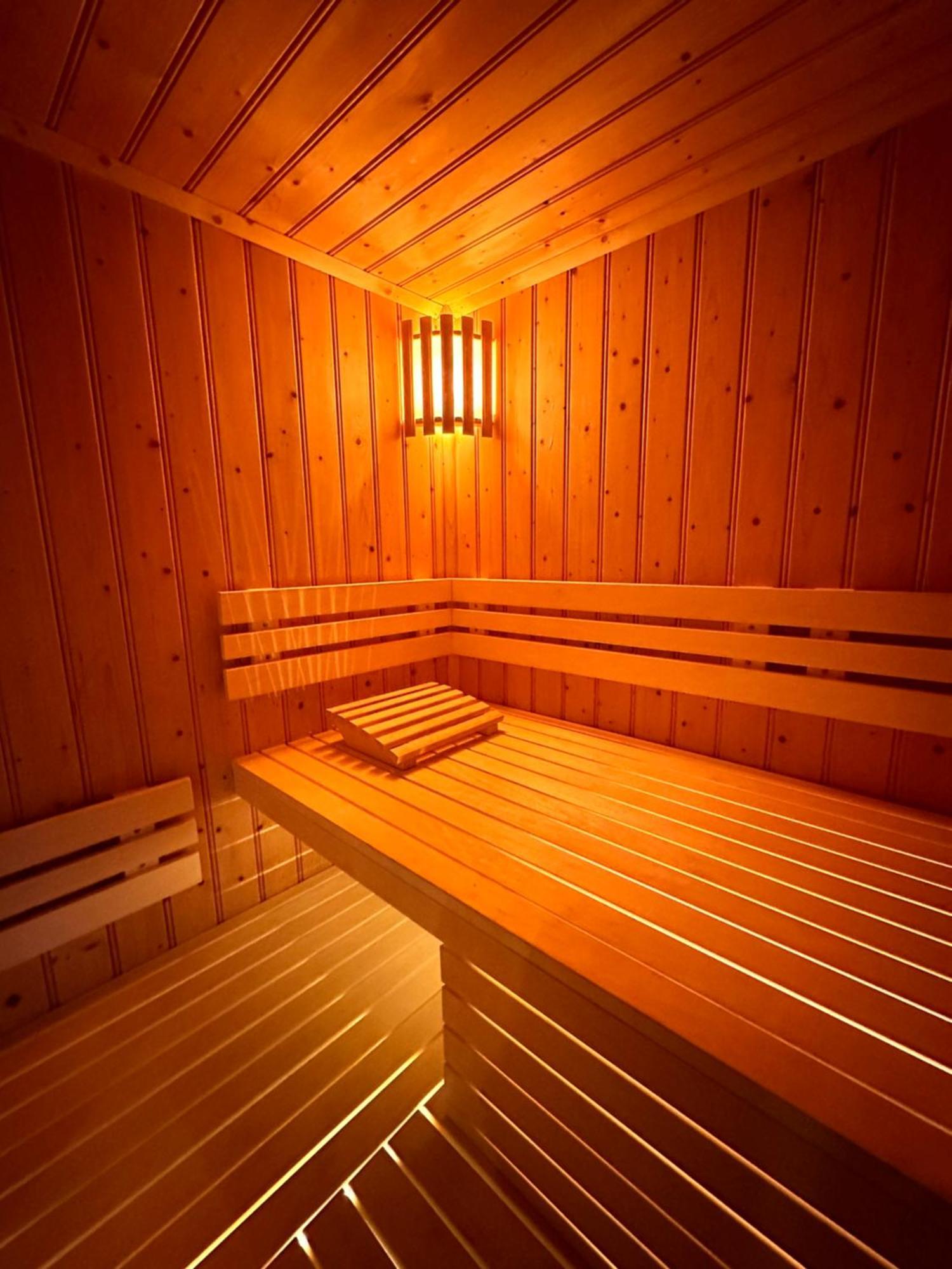 Wellness Tuin - Ultieme Partner Beleving - St Hubertus Suite Met Jacuzzi ,Openhaard, Prive Hottub En Prive Sauna In Jachthut Stijl Horst Zewnętrze zdjęcie